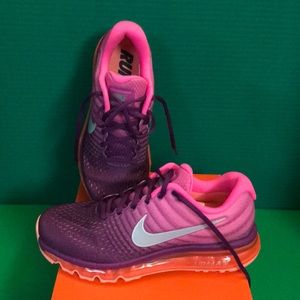 Brand New Women’s Nike Air Max 2017 Running Shoes